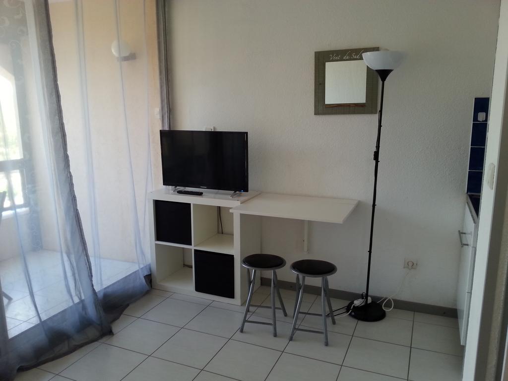 Les Amarines : Numero 109 Apartment Gruissan Luaran gambar